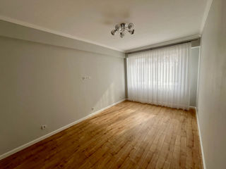 Apartament cu 3 camere, 85 m², Poșta Veche, Chișinău foto 5