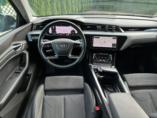 Audi e-tron foto 10