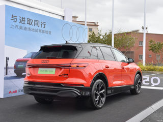 Audi Q5 e-tron foto 3