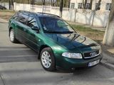 Audi A4 foto 1