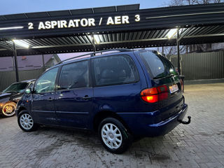 Volkswagen Sharan foto 9