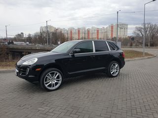 Porsche Cayenne foto 1