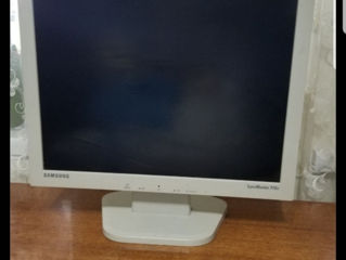 Se vinde monitor merge super, urgent foto 4