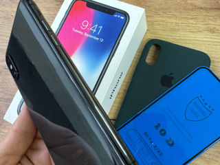 Iphone X 64gb Cutie / Husa / incarcator / sticla de protectie / lucreaz ideal foto 2