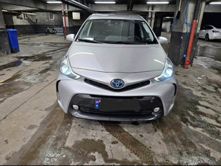 Toyota Prius + foto 2