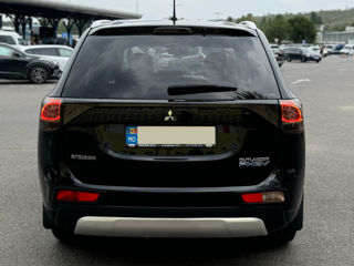 Mitsubishi Outlander foto 6