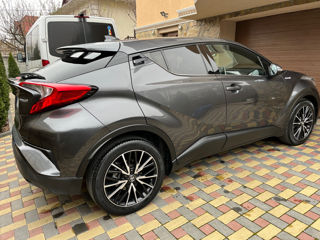 Toyota C-HR foto 8