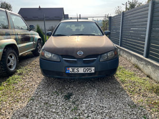 Nissan Almera