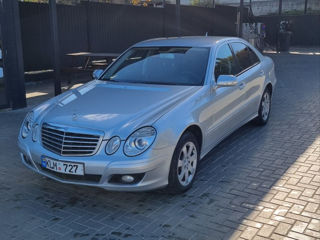 Mercedes E-Class foto 2