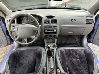 KIA Rio foto 10