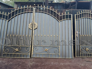 Козырьки, ворота, заборы, решётки, металлические двери,кровати  и другие изделия из металла. foto 11