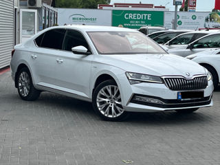 Skoda Superb foto 3