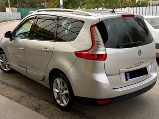 Renault Grand Scenic foto 3