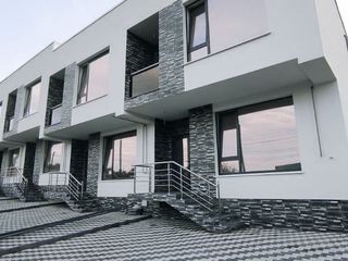 Spre vinzare Townhouse foto 1