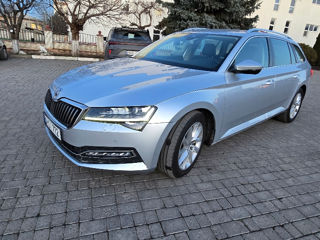 Skoda Superb foto 4