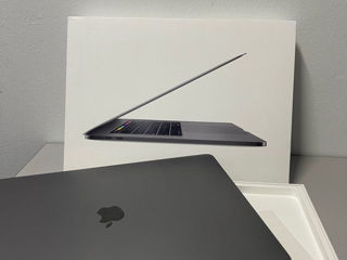 Apple Macbook Pro 15-inch intel i9