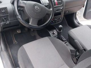 Opel Corsa foto 9