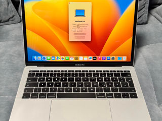 MacBook PRO 13 2017(16Gb; 500Gb). Doar 399 euro