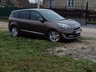 Renault Grand Scenic foto 10