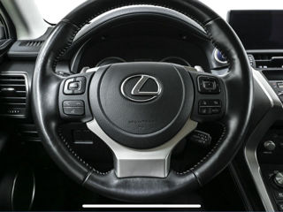 Lexus NX Series foto 9