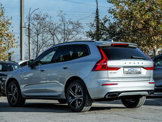 Volvo XC60 foto 2