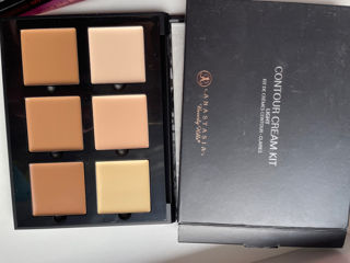 Anastasia Beverly Hills SUA foto 3