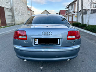 Audi A8 foto 6