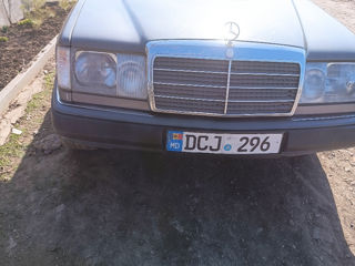 Mercedes Series (W124) foto 5