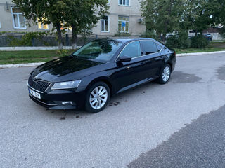 Skoda Superb foto 3