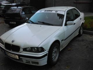 BMW 3 Series foto 1