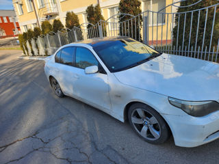 BMW 5 Series foto 4