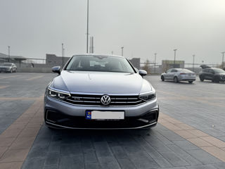 Volkswagen Passat foto 3