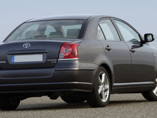 Toyota Avensis foto 3