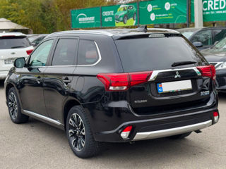 Mitsubishi Outlander foto 6