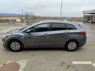 Hyundai i30 фото 0