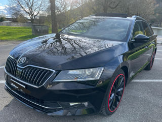 Skoda Superb foto 2