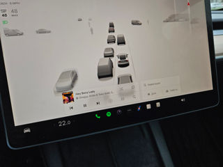 Tesla Model Y foto 10