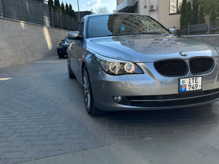 BMW 5 Series foto 2