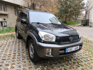 Toyota Rav 4 foto 4