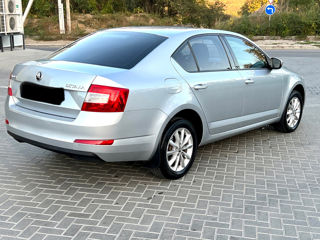 Skoda Octavia foto 3