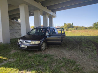 Mitsubishi Space Wagon foto 1