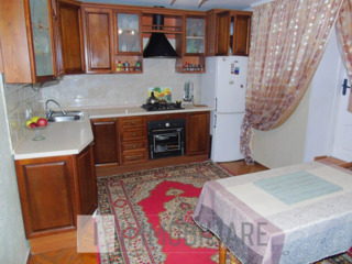 Casă cu 2 niveluri, or. Ialoveni, str. Izvoarelor, 220000 € foto 4