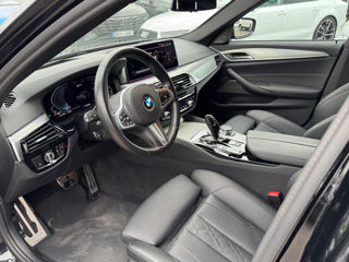 BMW 5 Series foto 7