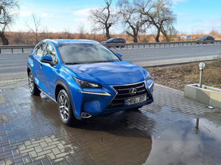 Lexus NX Series foto 1