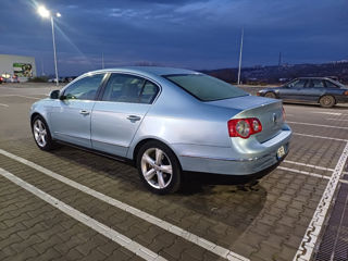 Volkswagen Passat foto 3