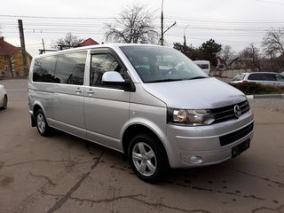 Volkswagen Caravelle foto 4