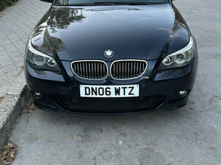 BMW 5 Series foto 2