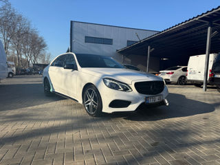 Mercedes E-Class foto 2