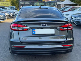 Ford Fusion foto 6