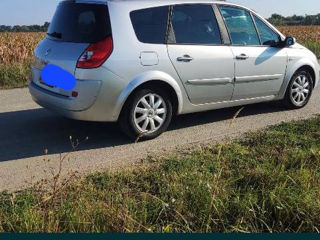 Renault grand scenic 2007 106 c.p dezmembrare foto 4